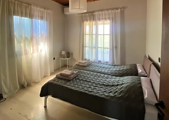 בית נופש Alexandra's Boutique House Kato Garouna