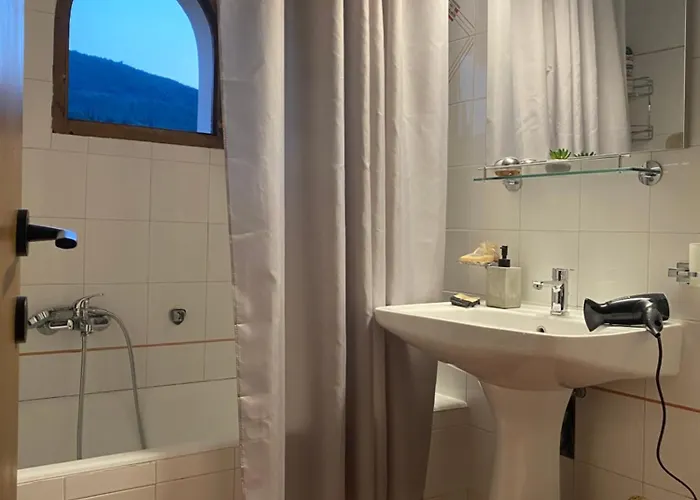 בית נופש Alexandra's Boutique House Kato Garouna
