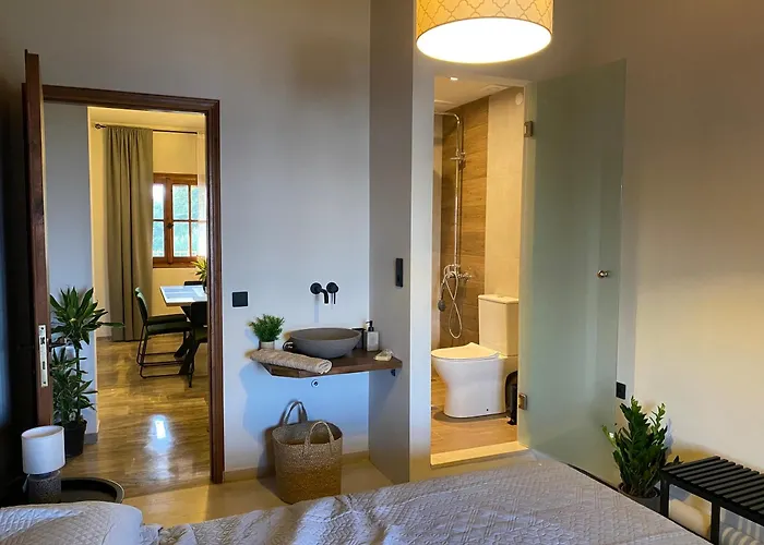 Alexandra's Boutique House * Kato Garouna